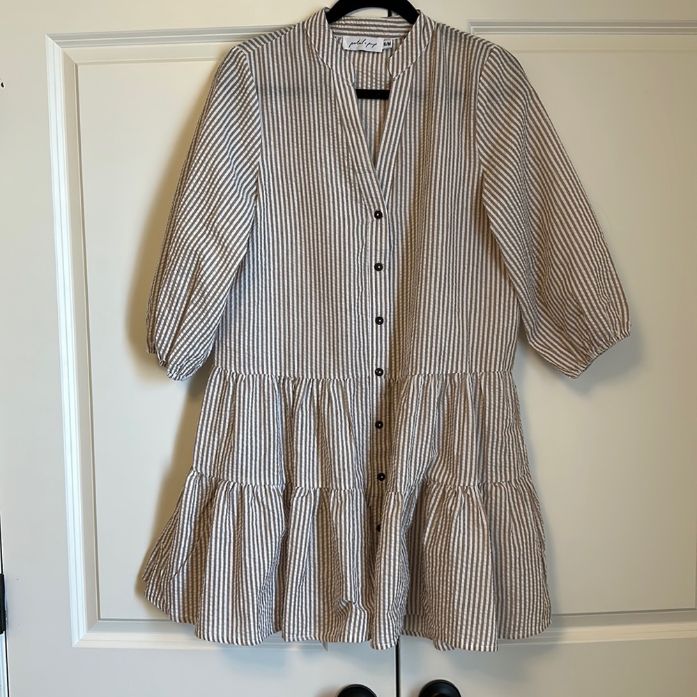Petal and Pup - Tan and White Seer sucker button dress - S/M